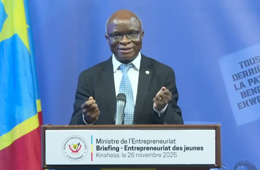 RDC : Justin KALUMBA dévoile les stratégies de Félix TSHISEKEDI visant à accélérer le processus de la création des entreprises en faveur de la jeunesse congolaise.