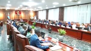 Énergie : le gouvernement congolais sollicité pour accélérer…