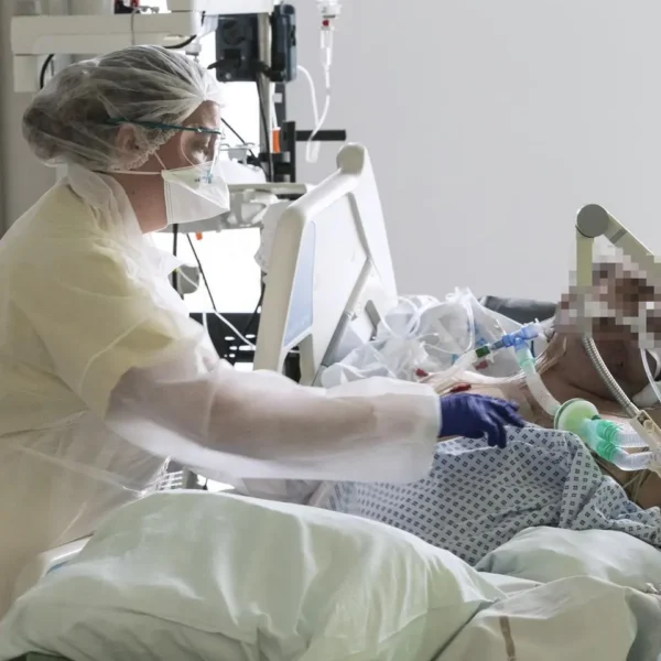 Premier cas d’Ebola confirmé en France chez un médecin de…