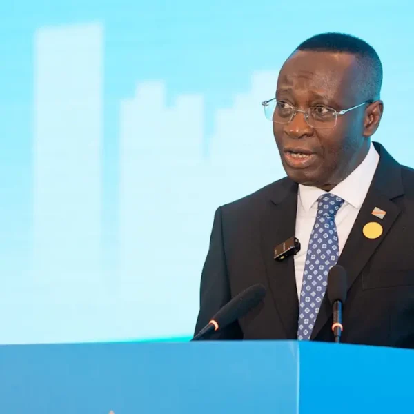 Makutano Talk : Daniel Mukoko Samba présente les 52 projets…