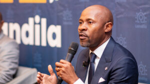 Gouvernance : Patrick Muyaya salue « Landila »,…