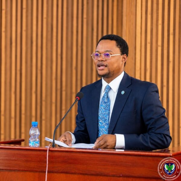 Kinshasa : Jared Phanzu propose une réforme ambitieuse pour mettre…